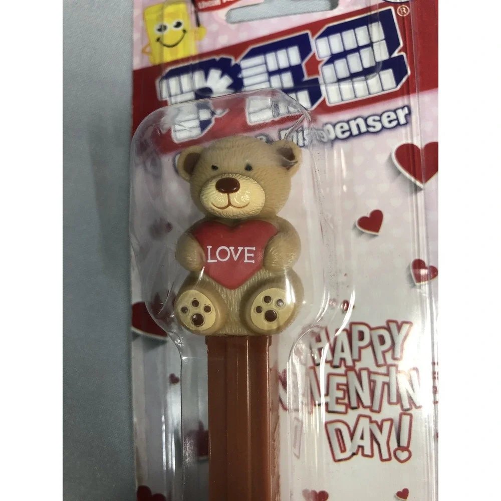 PEZ Love Bear Valentine Red Heart Happy Valentines Day Dispenser NOC - Picture 2 of 3